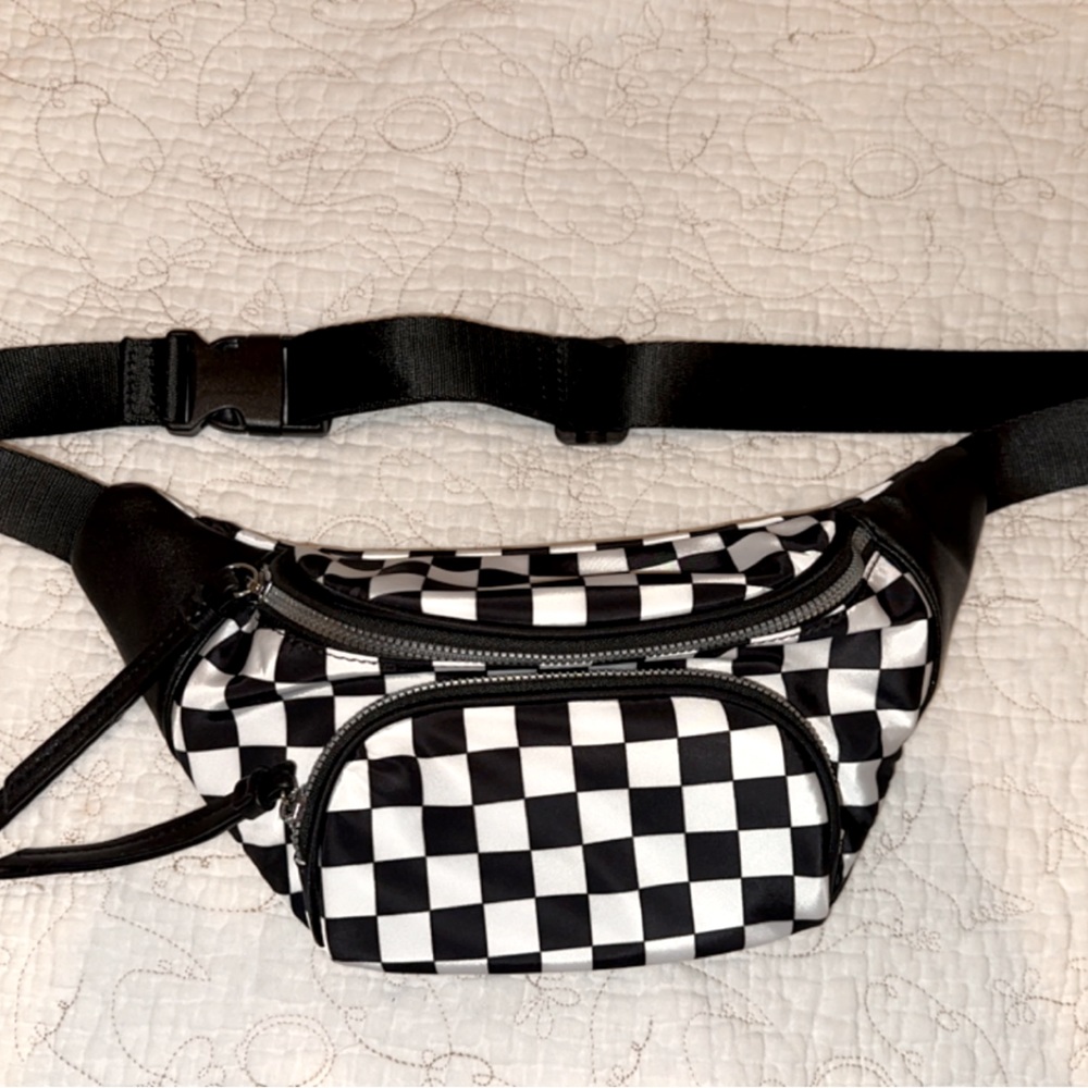 Checkered Black White Everywhere Belt Bag